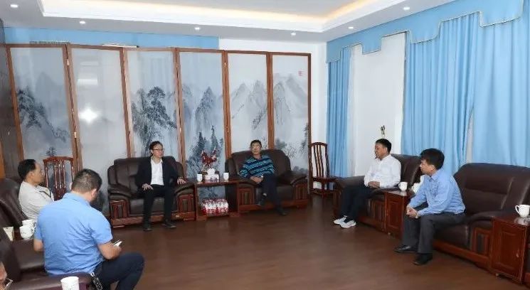 海南省总工会到2121非凡发展新春慰问.jpg