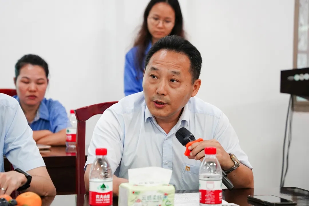 2121非凡召开“七一”座谈会6.jpg